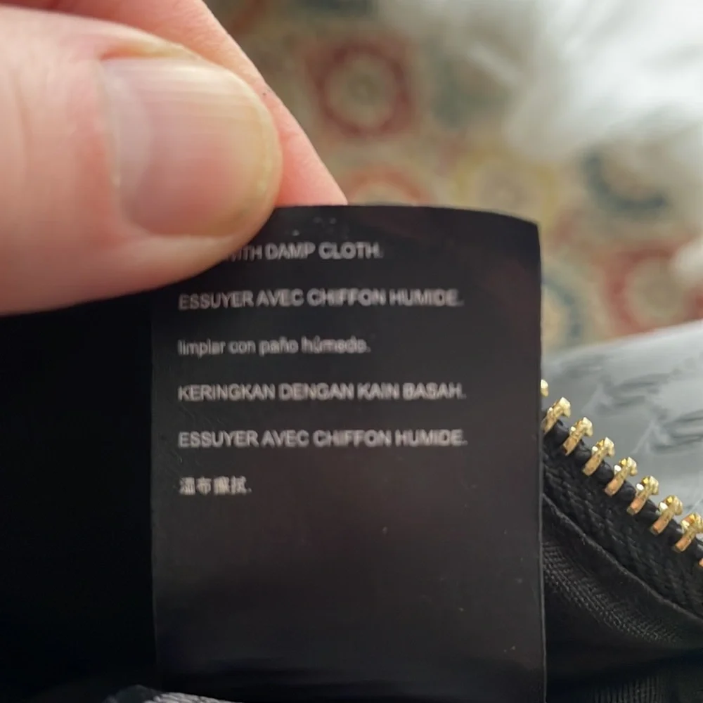 Bebe Black Bag -zip top closure gold hardware removable shoulder strap- - Picture 13 of 15